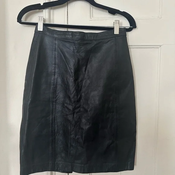 Vintage 90s Express Black Leather Skirt vintage size 7/8 (modern size 2) - Picture 1 of 5